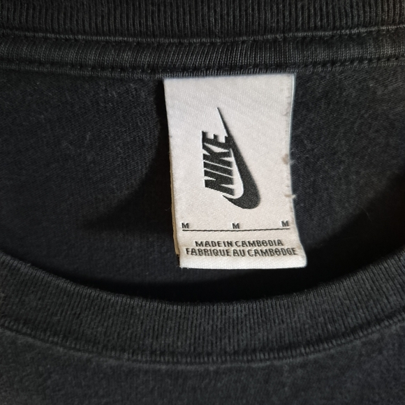 Nike Black Sweatshirt with Multicolor Graphic - Picture 2 of 3